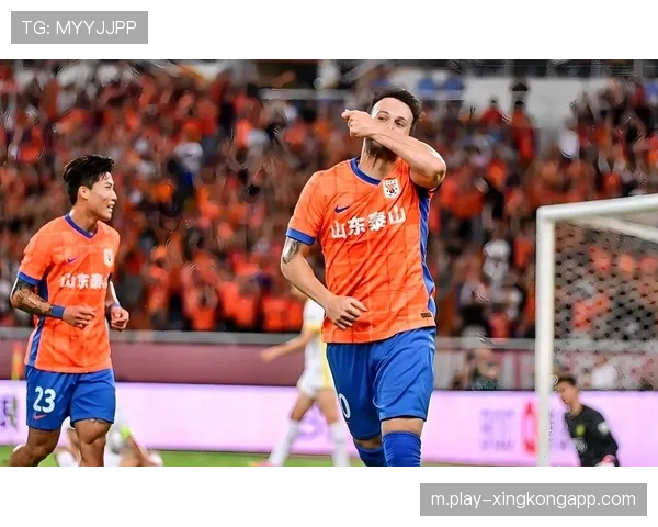 外援与本土球员融合度提升 申花泰山等队中外组合配合默契